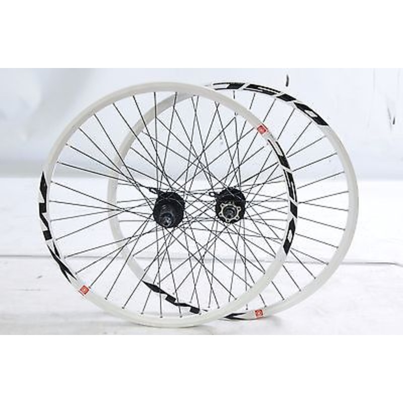 PAIR 26 MTB 8-9 CASSETTE SEAL BEARING DISC HUB BIKE WHEELS DUAL WALL RIMS WHITE