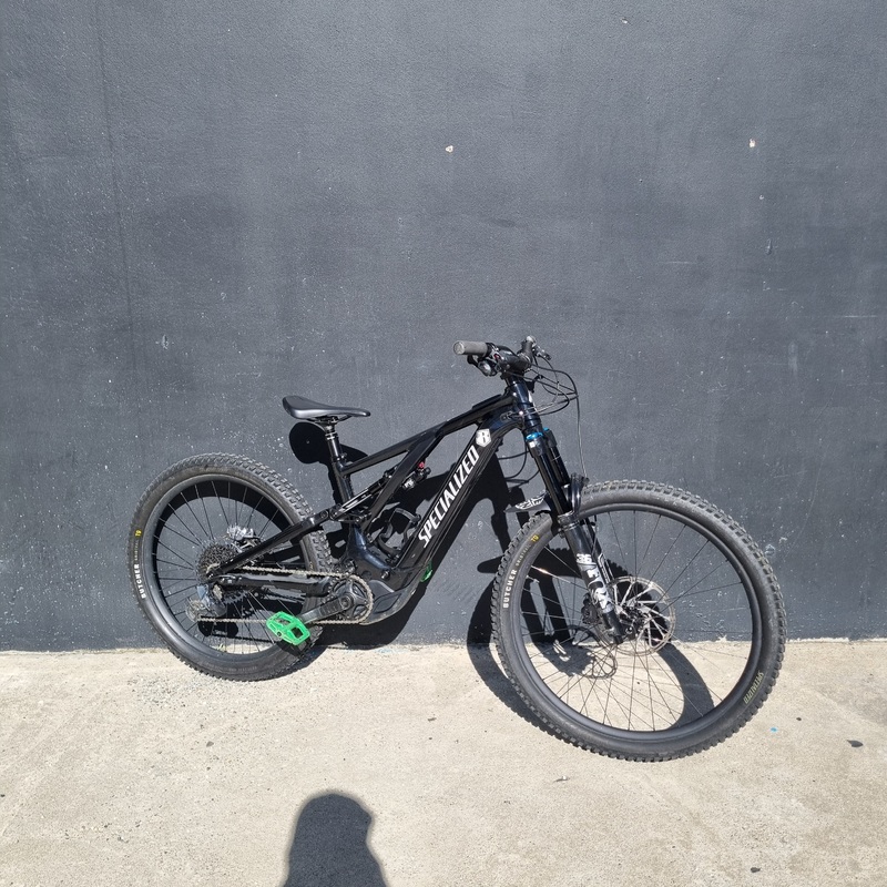 Ex-Demo Specialized Levo Comp Alloy S3