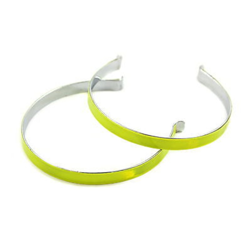 PAIR OF OVERSIZE REFLECTIVE METAL TROUSER CLIPS TO WEAR OVER THICK TROUSER