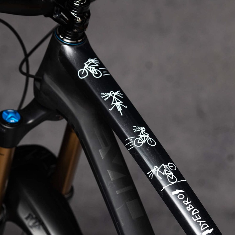 DYEDBRO – GOWAAN|Black|White