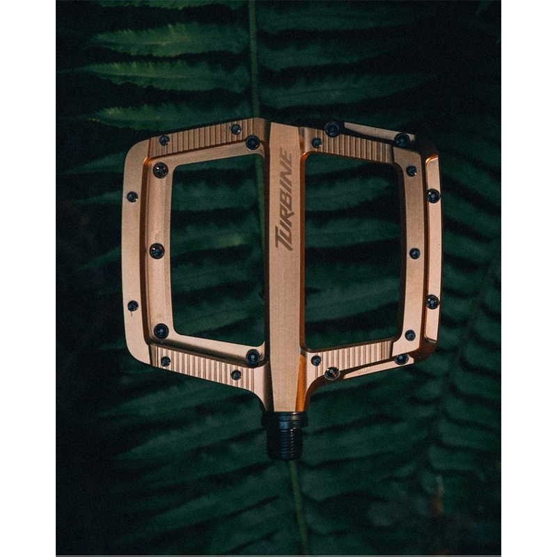 Race Face – Turbine Pedals|RF PEDAL TURBINE BLACK  (941-00-004-01)|RF PEDAL TURBINE BLUE (941-00-004-05)|RF PEDAL TURBINE KASH MONEY (941-00-004-03)|RF PEDAL TURBINE FOX ORANGE (941-00-004-04)|RF PEDAL TURBINE PURPLE (941-00-004-07)|RF PEDAL TURBINE RED (