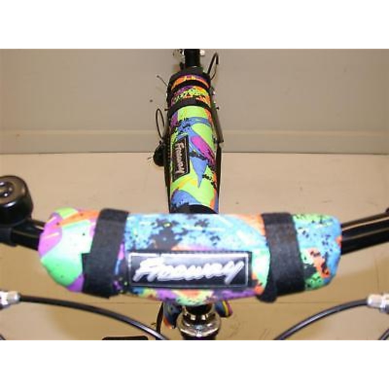 MULTI-COLOURED SAFETY DOUBLE PAD SET FOR ANY BIKE OR MTB GREAT LOOKS LOW PRICE
