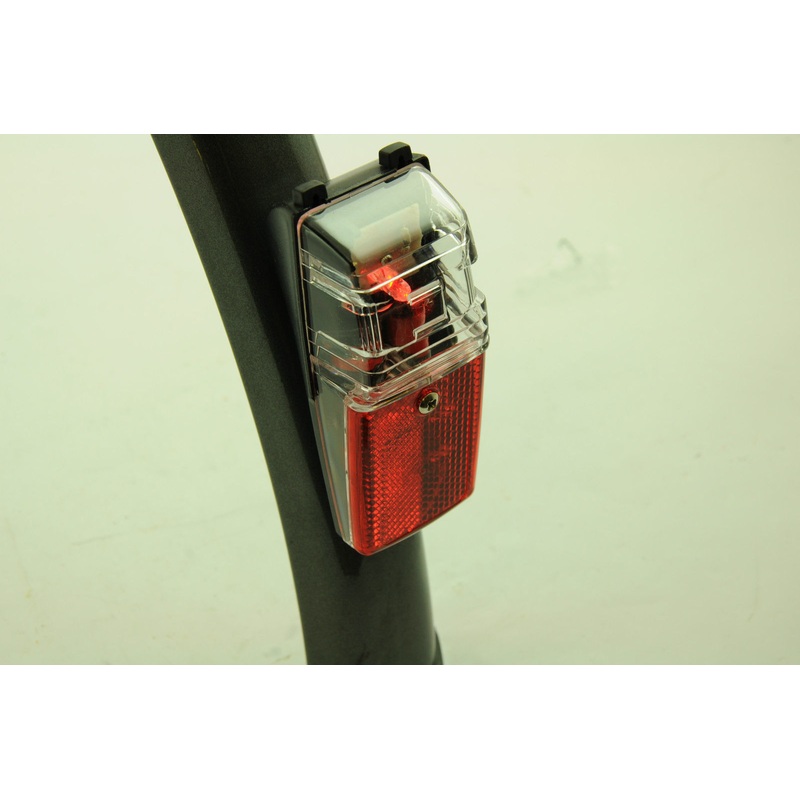 FOLDING BIKE REAR MUDGUARD FITTING LED BATTERY CYCLE LIGHT SALE OVER 50% OFF RRP