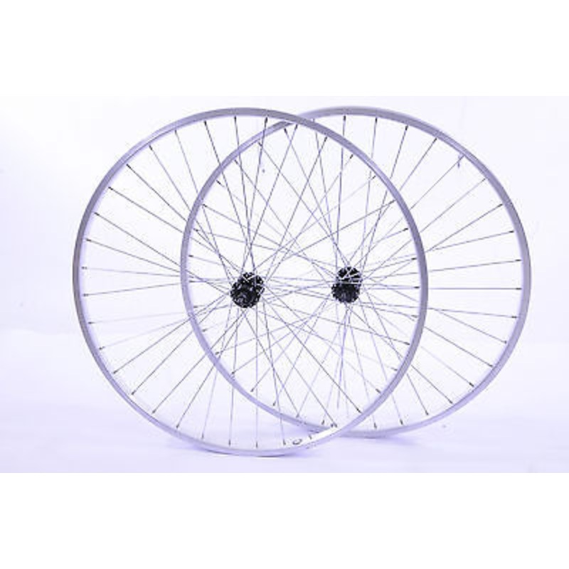 PAIR OF 700c (622×19) HYBRID WHEELS WITH ALLOY RIMS WOULD SUIT 5,6,7 SPEED